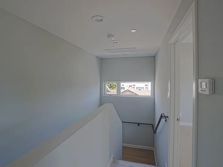 4271 Rosewood Ave #1/2 — Photo 10