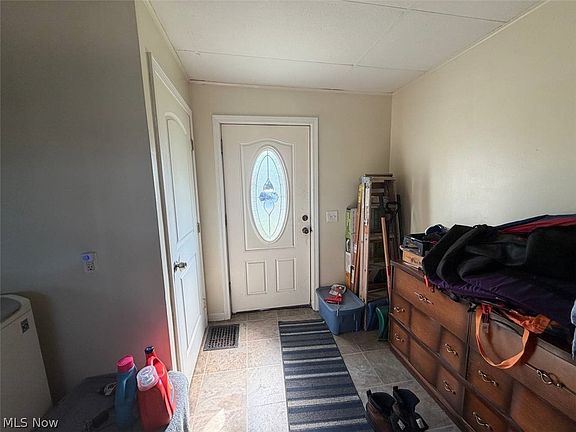 4th image of 830 Bunker Hill Rd