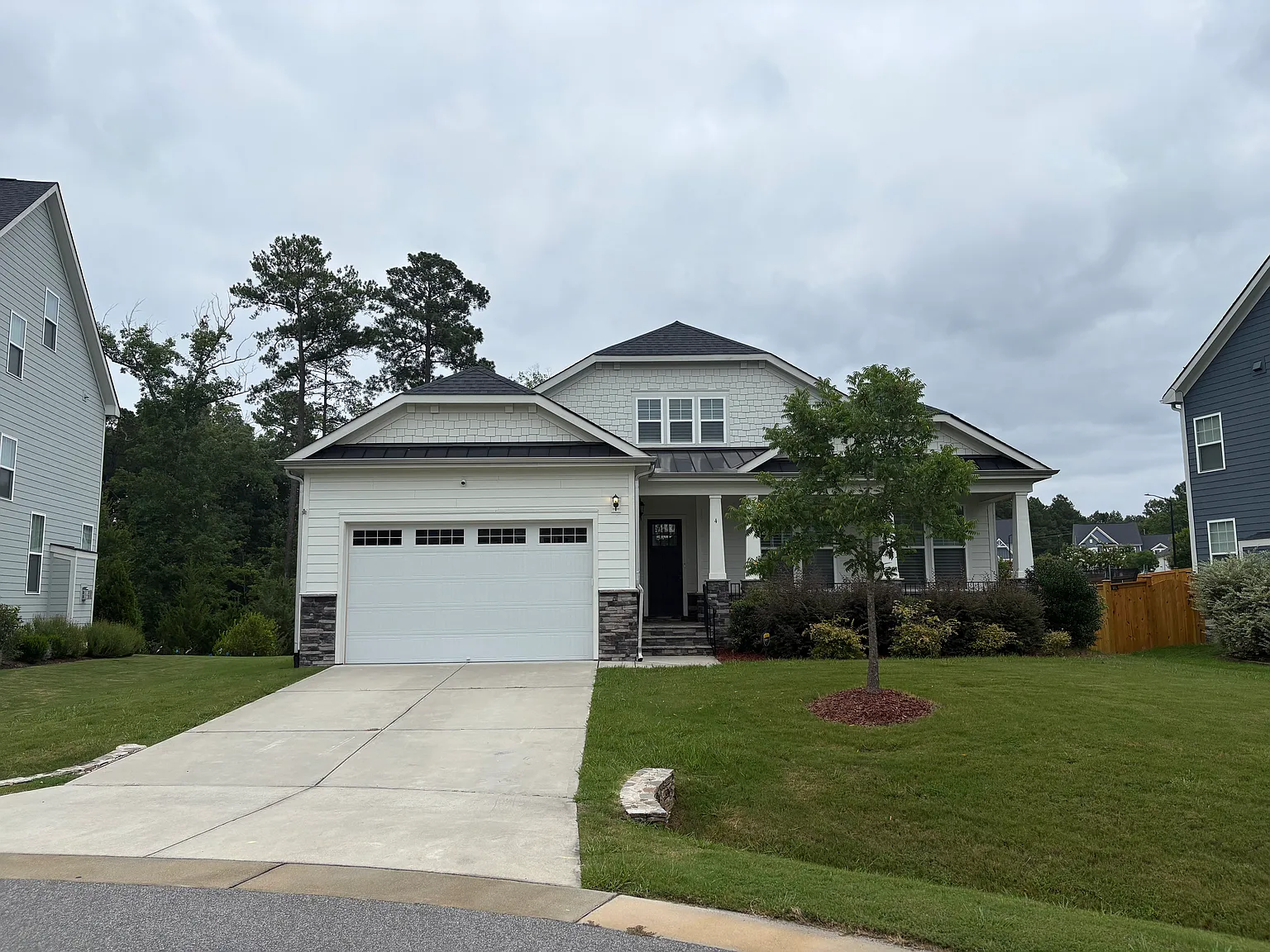 4 bed, 3.5 bath, 3124 sqft, $4,600 — Photo 1