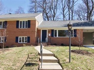10315 Cheshire Ter, Bethesda, MD 20814