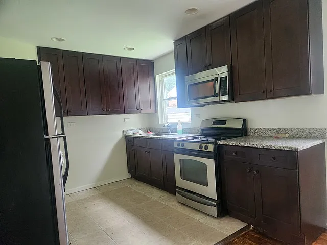 2510 E 96th St — Photo 5