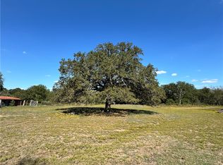 207 S Hedwig St, Riesel, TX 76682