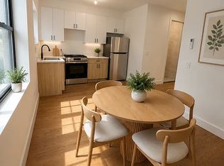 89 Veronica Pl #2, Brooklyn, NY 11226