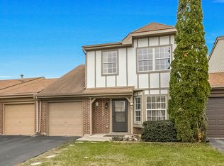 1222 Robin Dr, Carol Stream, IL 60188