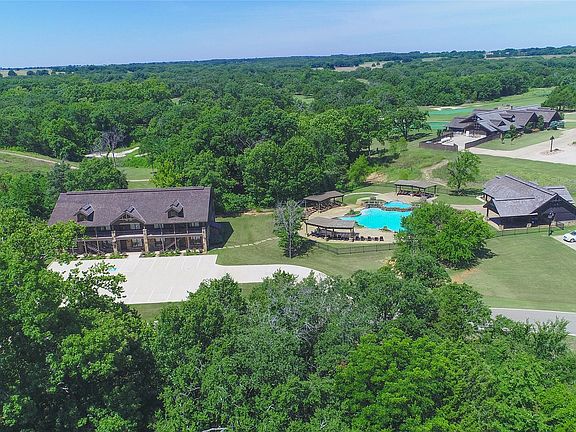 4th image of 257 Angel Hill Rd