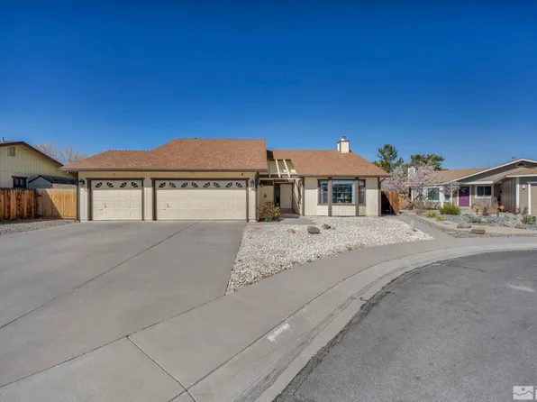 101 Courtland Pl, Dayton, NV 89403