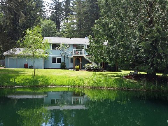 2nd image of 7733 Redstart Drive SE