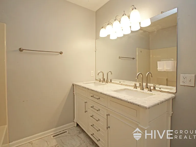 235 Quail Run Dr — Photo 10