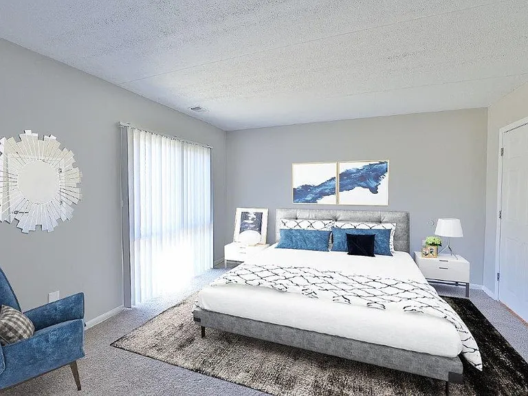 Top Field Apartment Homes — Photo 9