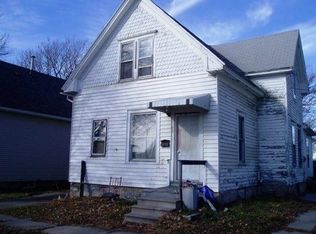 214 7th Ave SW, Cedar Rapids, IA 52404