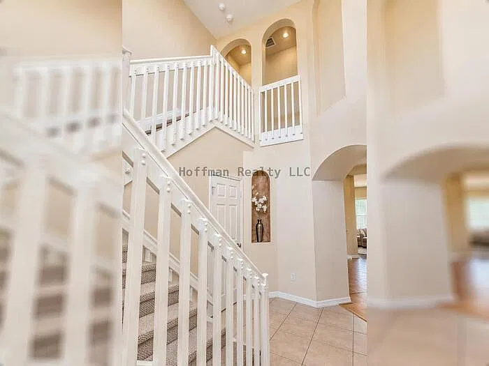 2 bed, 2.5 bath, 1290 sqft, $1,750 — Photo 3