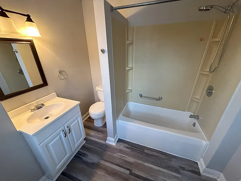 291 Laurel Dr — Photo 16
