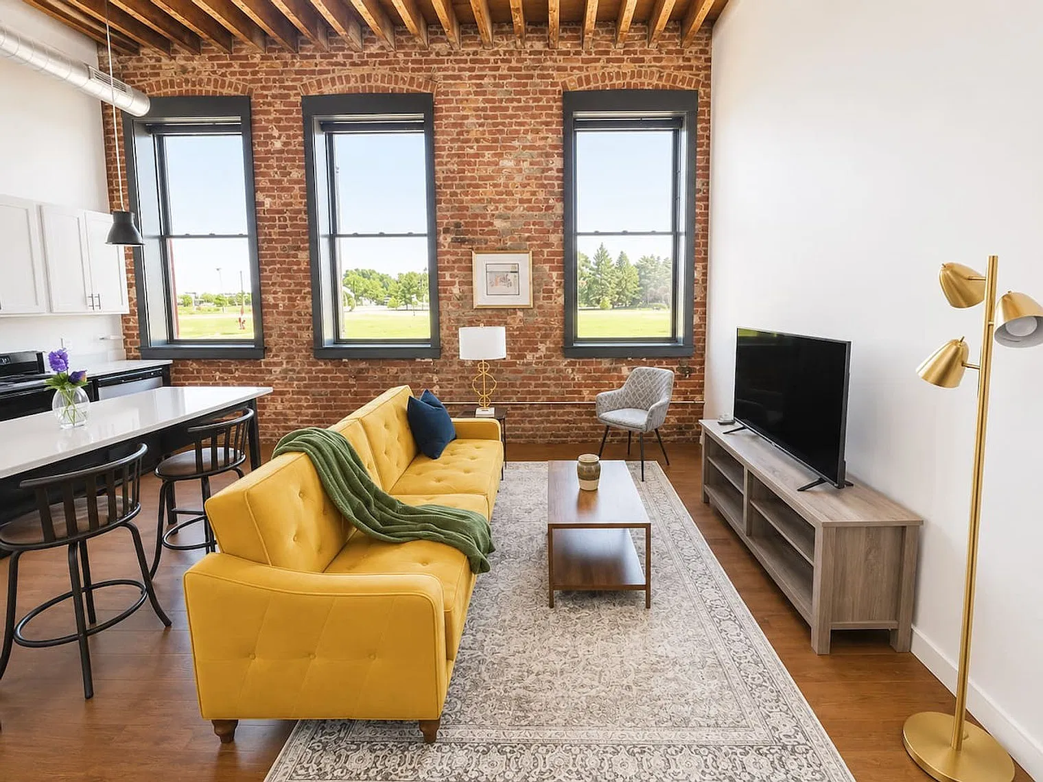 1 bed, 1.0 bath, $2,545 — Photo 3