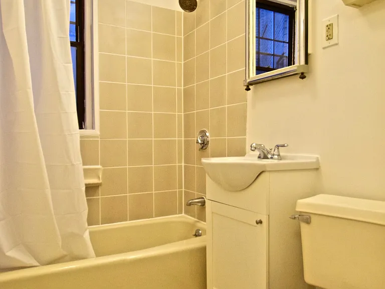 374 Chestnut Hill Ave #4F — Photo 10