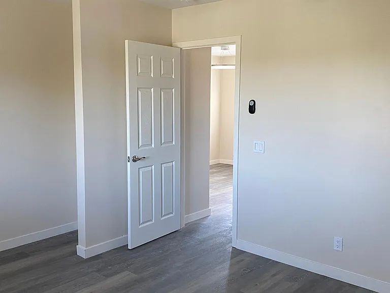 2813 Menlo Ave — Photo 22