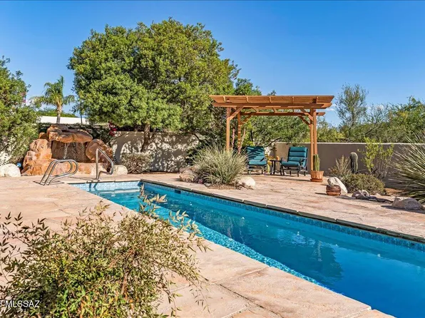 10758 E Mica Meadow Dr, Tucson, AZ 85748