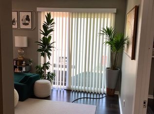 1200 W 127th St APT 10, Calumet Park, IL 60827