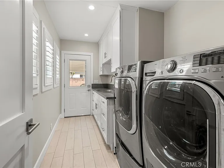 5210 Quakertown Ave — Photo 15