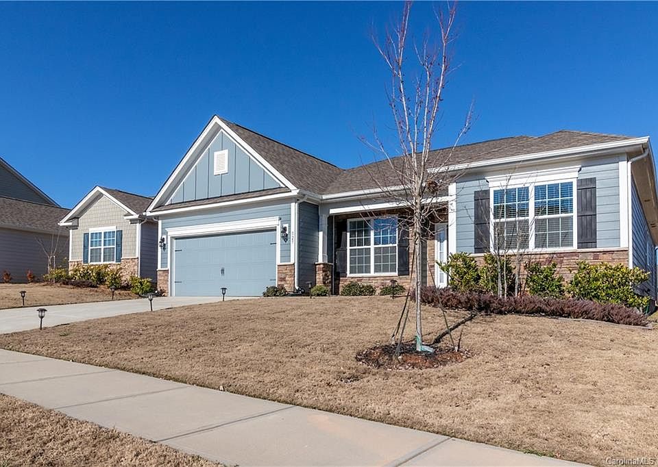 1st image of 127 Margo Ln #34