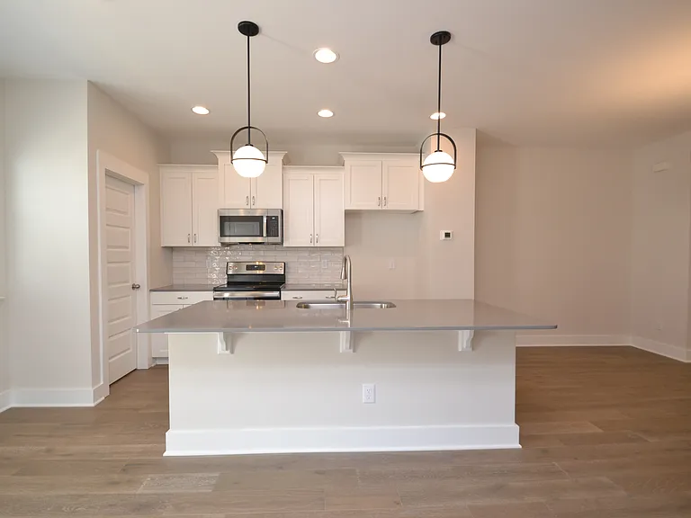 8535 Marvino Ln — Photo 11