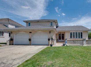 1113 N Thatcher Ln, Addison, IL 60101