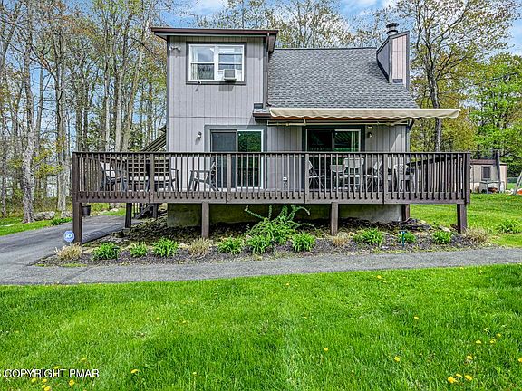3rd image of 2113 Hampshire Dr