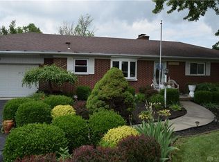 3867 Reinwood Dr, Dayton, OH 45414