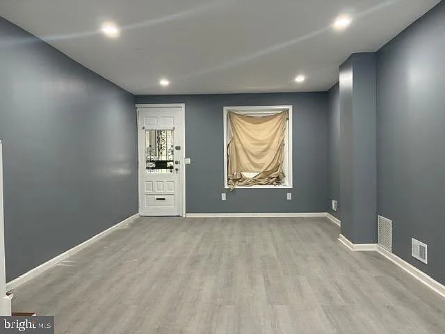 3 bed, 1.5 bath, 1248 sqft, $1,600 — Photo 3