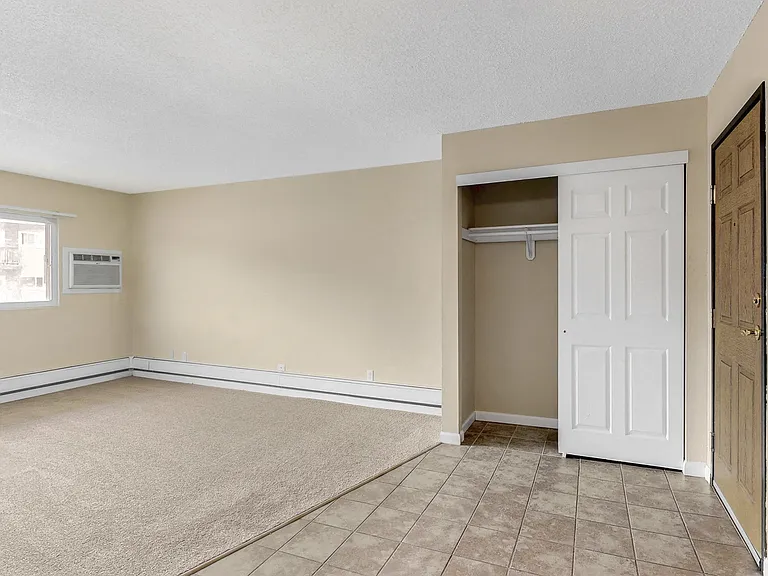 Oak Valley Apartments — Photo 65