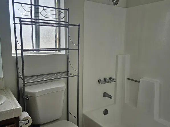 13404 Roselle Ave APT 3, Hawthorne, CA 90250