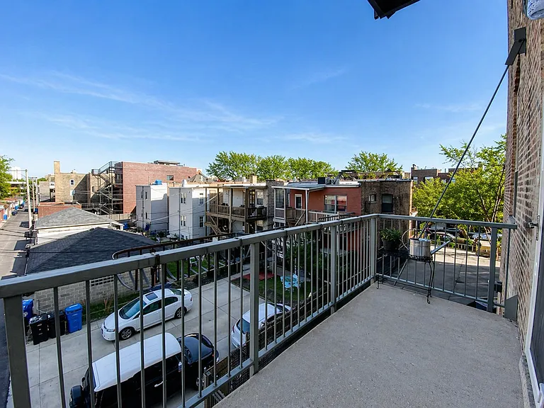 1470 W Carmen Ave #204 — Photo 6