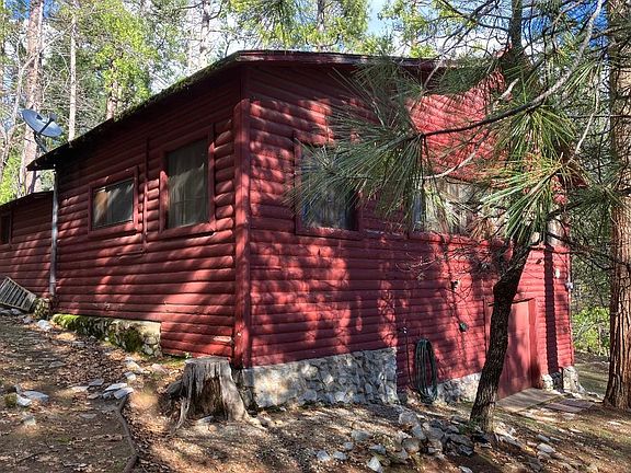 5th image of 22650 Fuller Rd