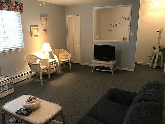 5th image of 4901 Harbor Beach Blvd APT A6