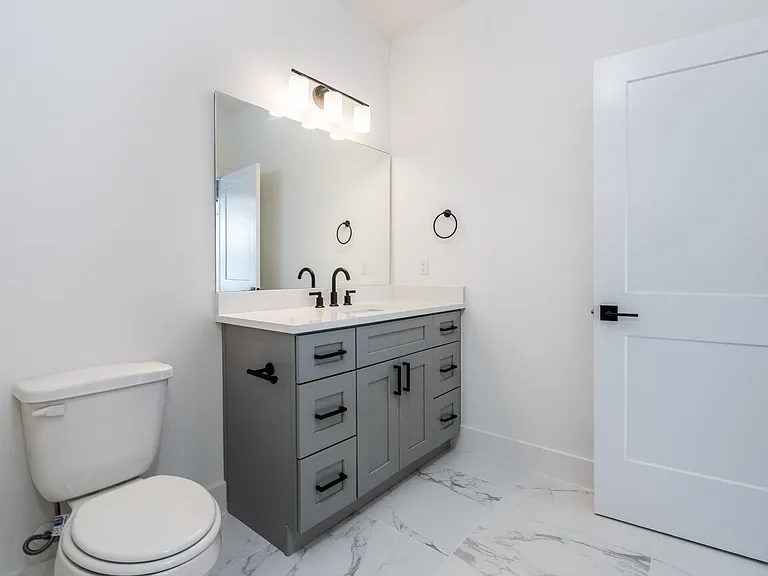 6426 Highland Pine Ln — Photo 2