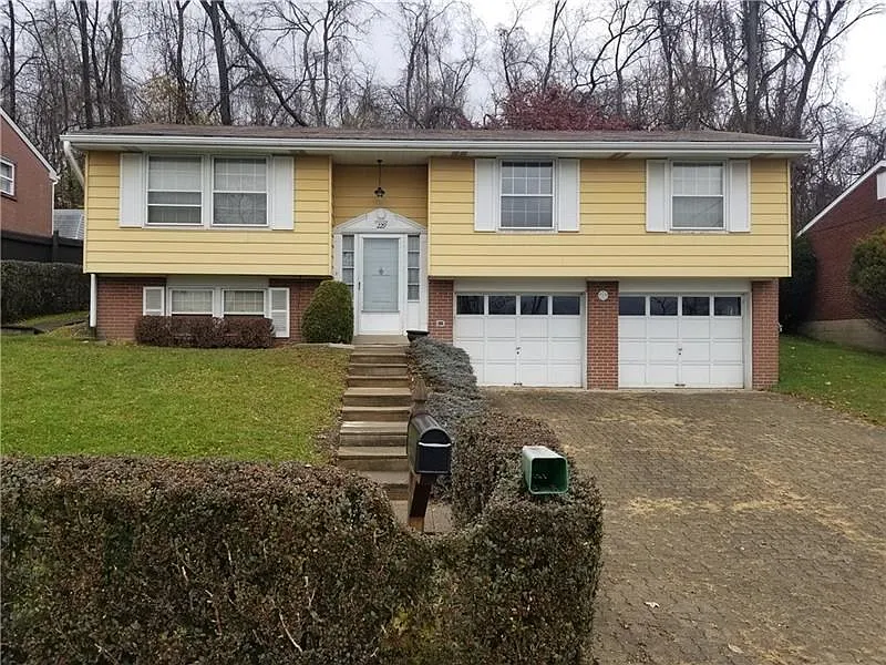 229 Cypress Hill Dr photo 1