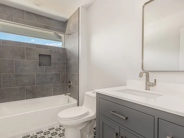 819 S Alston Ave — Photo 14