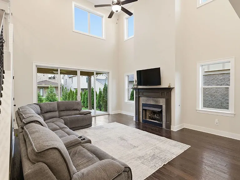 790 Fontwell Ln — Photo 21