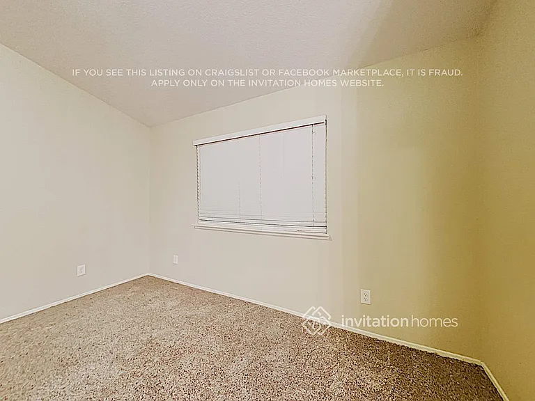 1898 Clark Ave — Photo 8