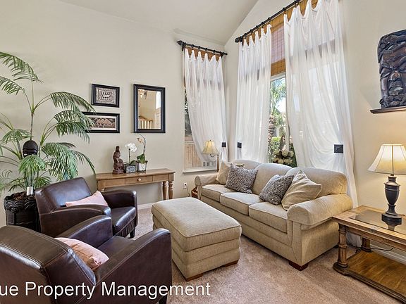 4th image of 22 Solitaire Ln