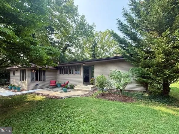 716 Andover Rd, Linthicum, MD 21090