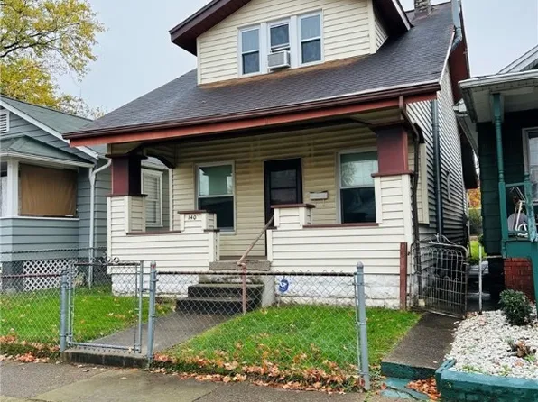 140 5th Ave, South Charleston, WV 25303