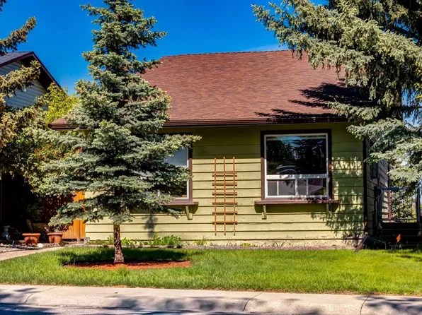 259 Shawmeadows Rd SW, Calgary, AB T2Y 1B6