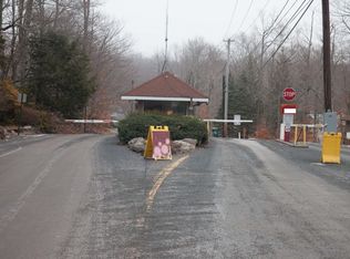 1373 Winding Way, Coolbaugh Township, PA 18466