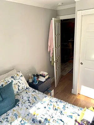 Rented by NY Living Solutions | media 25