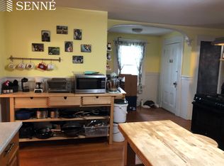 33 Beacon St APT 1, Somerville, MA 02143
