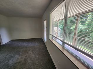 1911 Fulton Rd NW APT 4, Canton, OH 44709