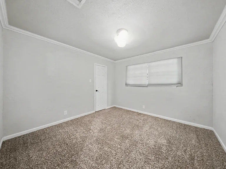 4106 Ermine Trl — Photo 17
