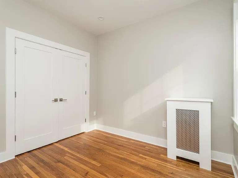 16 Forest St — Photo 5