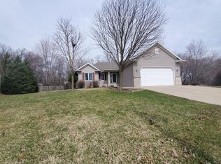 3505 Hazelwood Ln SW, Rochester, MN 55902