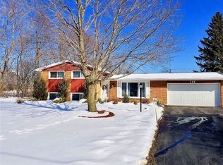 126 Towngate Rd, Rochester, NY 14626